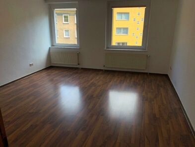 Wohnen im Kreuzviertel – 4-Zimmer-Wohnung mit 107 m² Wfl.