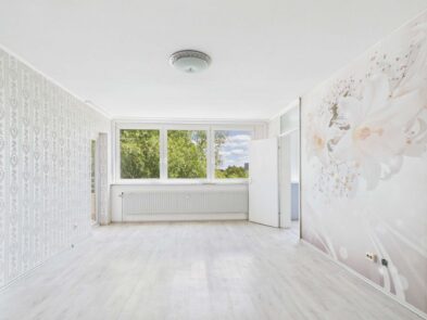 2-Zimmer-Wohnung mit 58 m² und Balkon 2-Zimmer-Wohnung mit 58 m² und Balkon