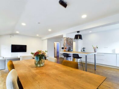 Gartenstadt-Süd – Stilvolles Wohnen mit idyllischem Ausblick ins Grüne! Gartenstadt-Süd – Stilvolles Wohnen mit idyllischem Ausblick ins Grüne!