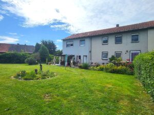 Rückansicht mit Garten