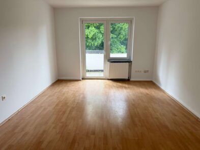 Geräumige 3-Zimmer-Wohnung mit 93 m² Wfl. und Balkon Geräumige 3-Zimmer-Wohnung mit 93 m² Wfl. und Balkon