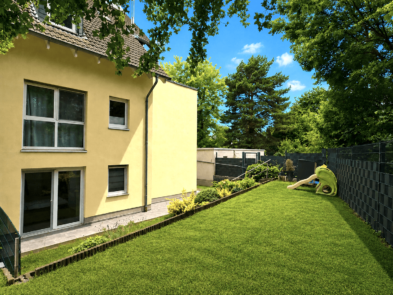Attraktive Erdgeschosswohnung Bj. 2005 – Mit sonnigem Garten, überdachter Terrasse, Garage uvm. Attraktive Erdgeschosswohnung Bj. 2005 – Mit sonnigem Garten, überdachter Terrasse, Garage uvm.