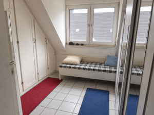Kinder-/Arbeitszimmer