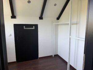 Begehbarer Kleiderschrank