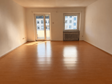 Am Rande des Kaiserstraßenviertels – 3-Zimmer-Wohnung mit Balkon u. 125 m² Wfl. Am Rande des Kaiserstraßenviertels – 3-Zimmer-Wohnung mit Balkon u. 125 m² Wfl.